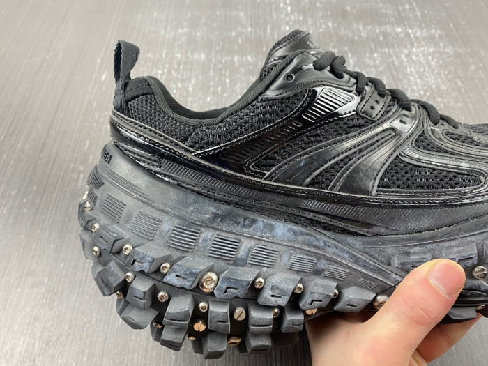 Ba*len*cia*ga defender sneaker