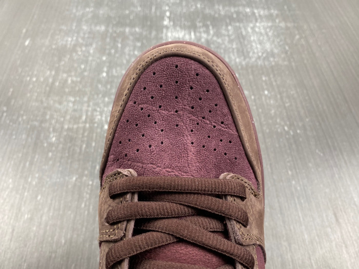 nike sb dunk low “valentine’s day” fn0619-600