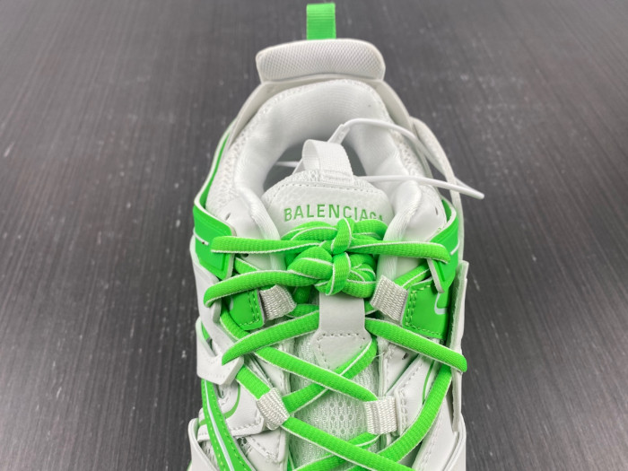 Ba*len*cia*ga track 8000027