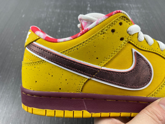 nike sb dunk low yellow lobster 313170-137566