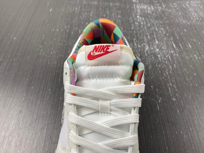 nike dunk low white multi-color paisley fn8913-141