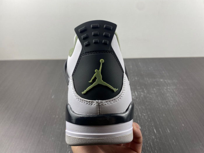 air jordan 4 wmns “oil green” aq9129-103