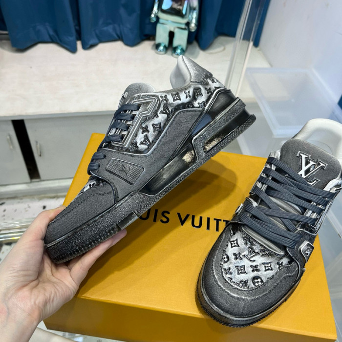 lv snekaers l0000241