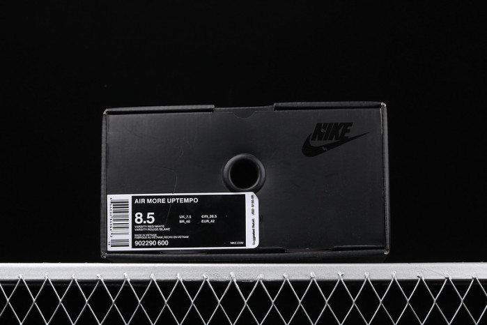 S*p*e x nike air more uptempo varsity red/white 902290-600