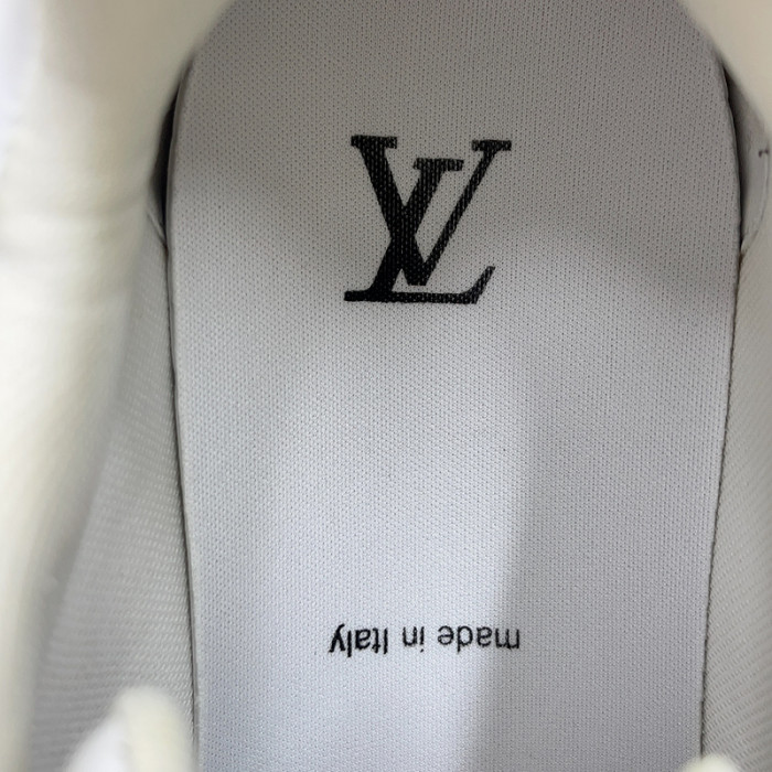 lv snekaers l0000109