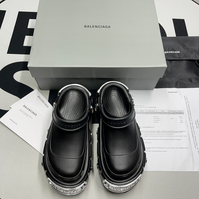 balenciag* sandal bs19