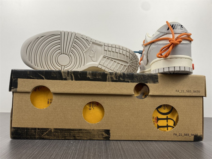 dunk low “44 of 50” dm1602-104