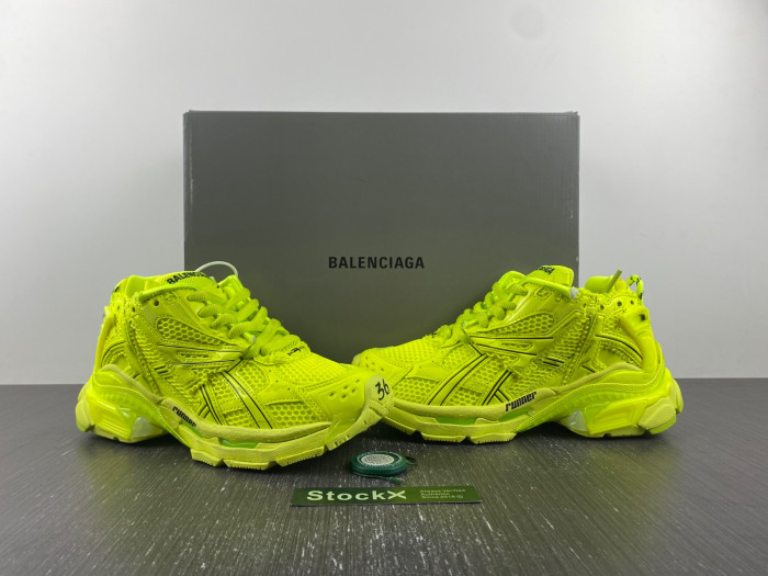 Balenciaga RUNNER 8000056
