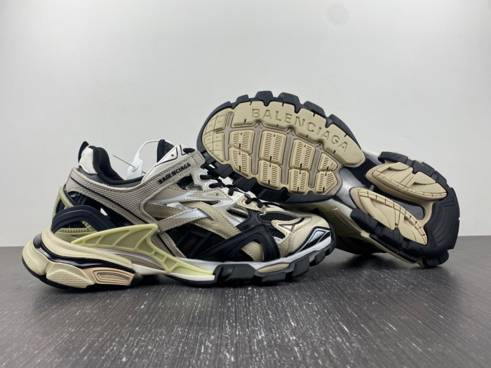 Balenciaga track 8000075