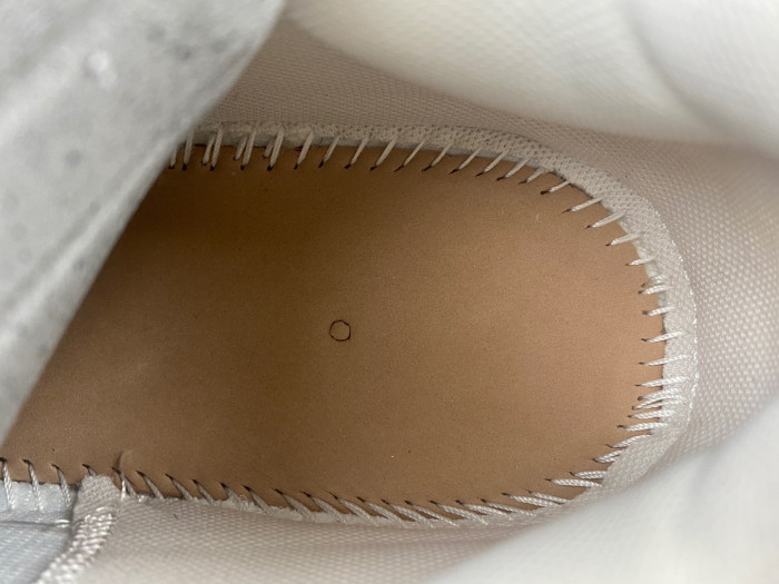 Balenciaga TRIPLE S SNEAKER 8000098