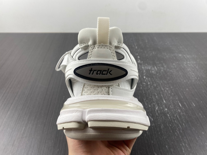 Balenciaga track 8000067