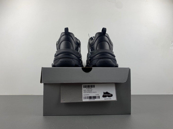 Balenciaga TRiple S sneaker
