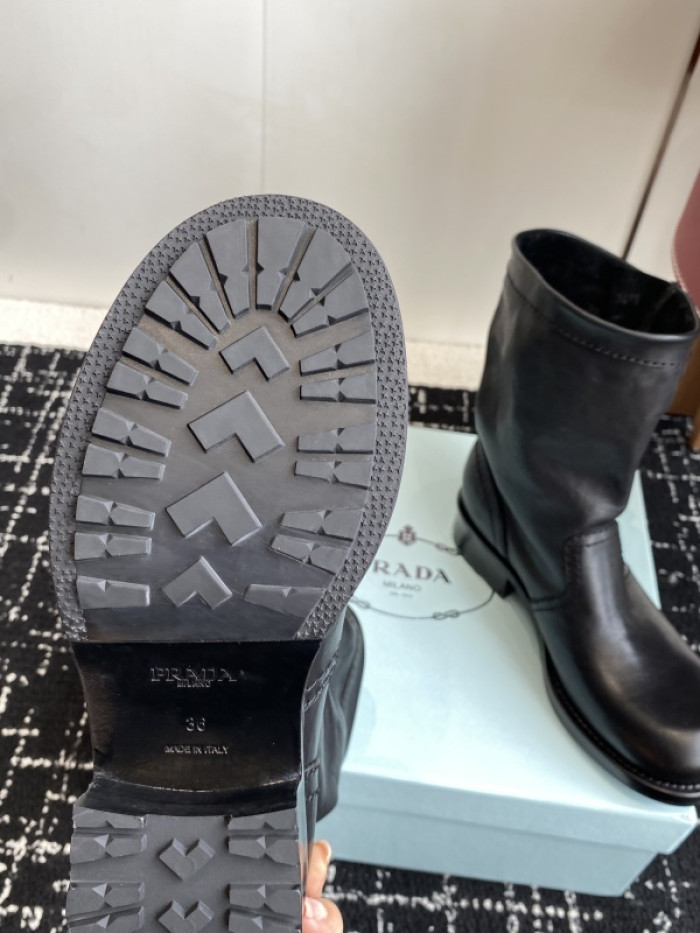 PRAD* boots P228