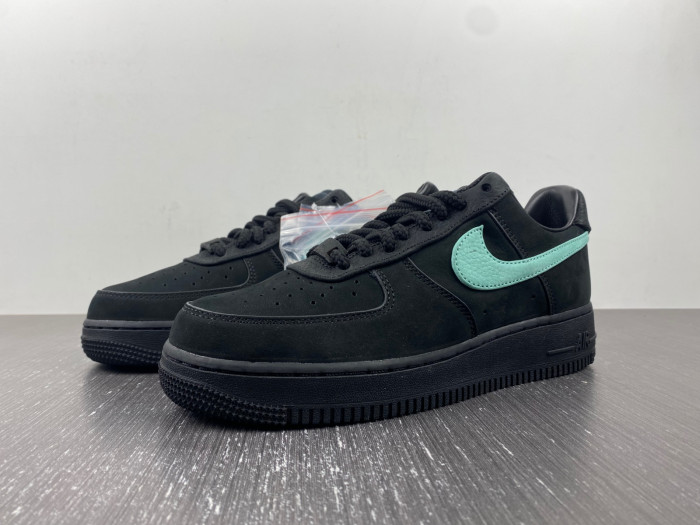 T*f*ny & co. x nike air force 1 low dz1382-001