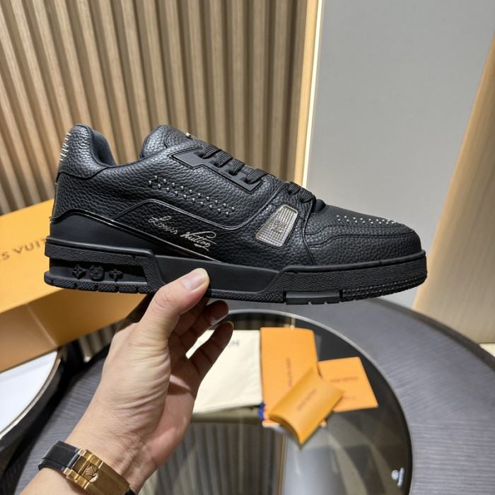 LV snekaers L0000433