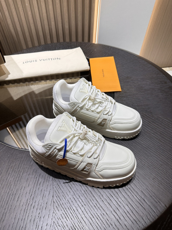 LV snekaers L0000405