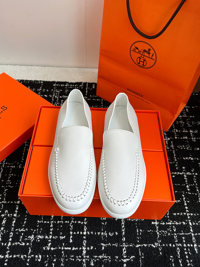 Hermes loafers HM067