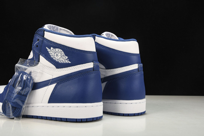 AIR JORDAN 1 RETRO HIGH OG "STORM BLUE" 555088-127