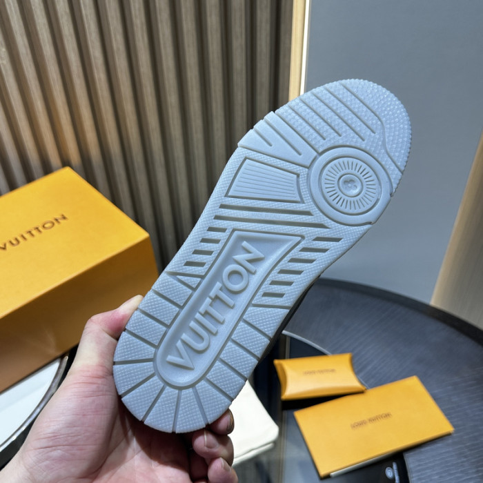 LV snekaers L0000602