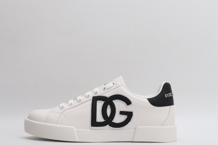 DG Sneaker16