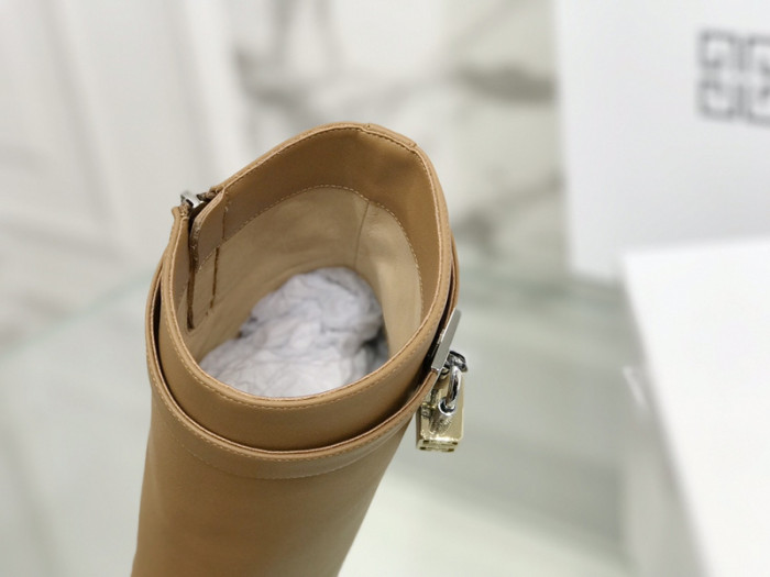 Givenchy Boots 660011