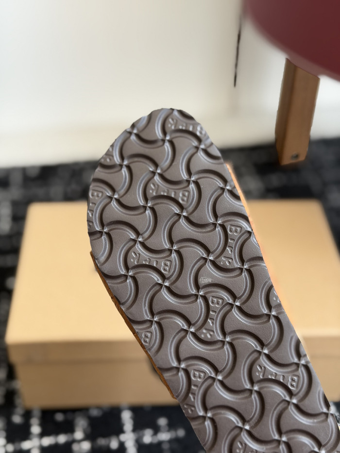 L&V sandal 262