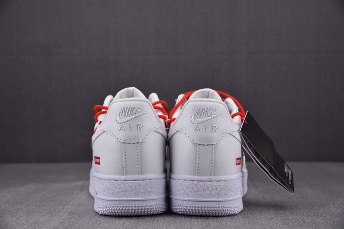 Supreme x Nik Air Force 1 CU9225-101