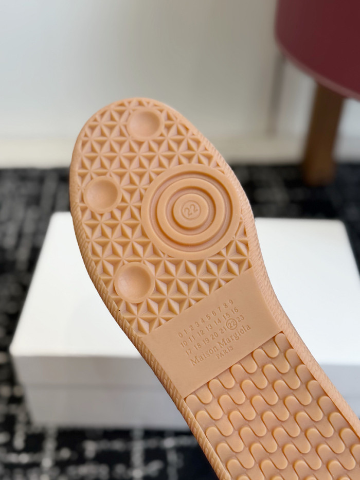 Ma1s0n Marg*e1a CALFSKIN S57WS0406