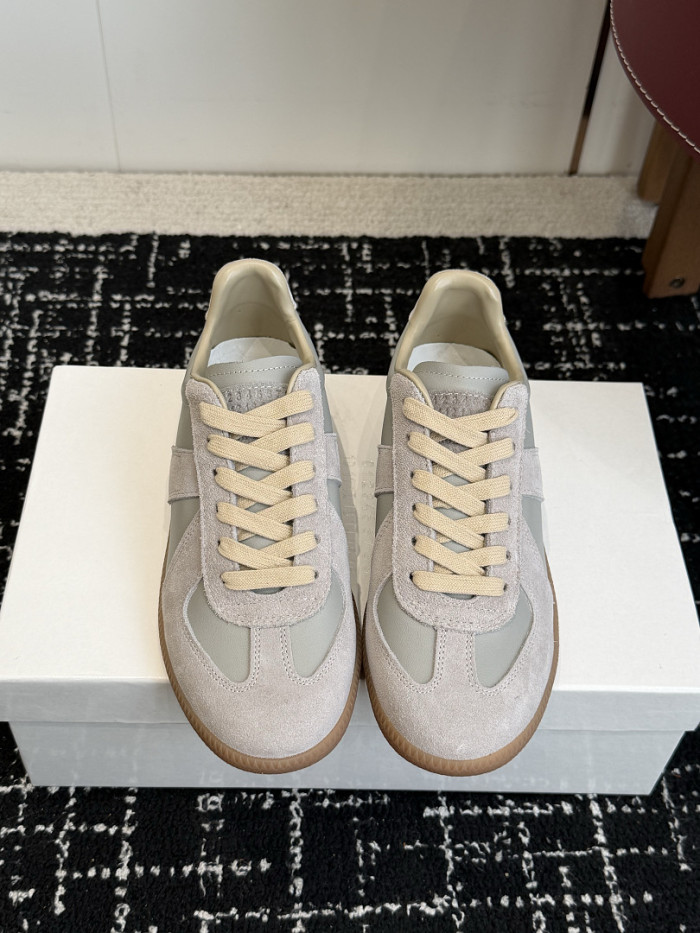 Ma1s0n Marg*e1a CALFSKIN S57WS0393
