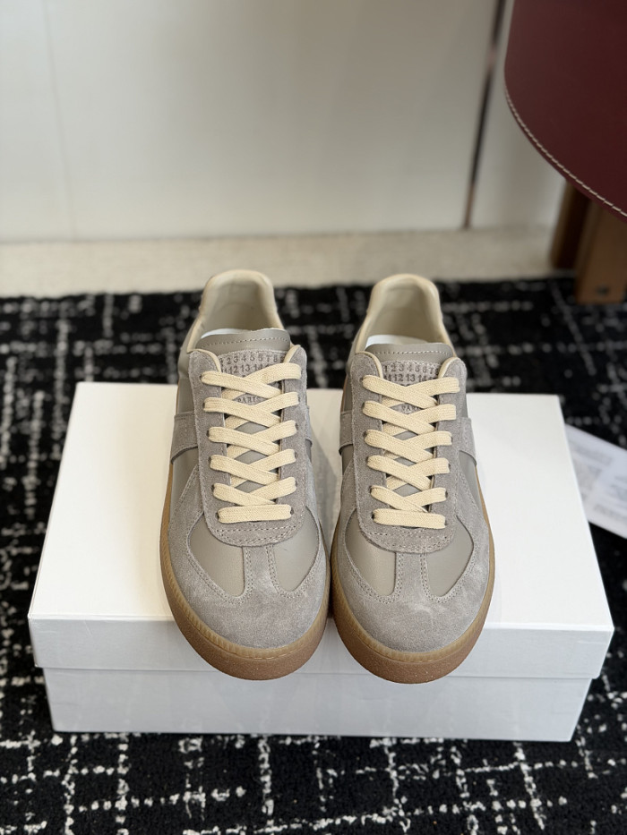 Ma1s0n Marg*e1a CALFSKIN S57WS0382