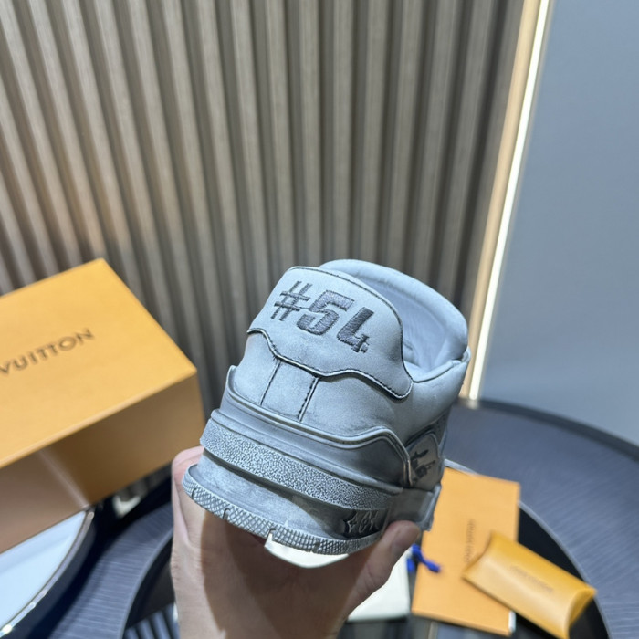 LV snekaers L0000487