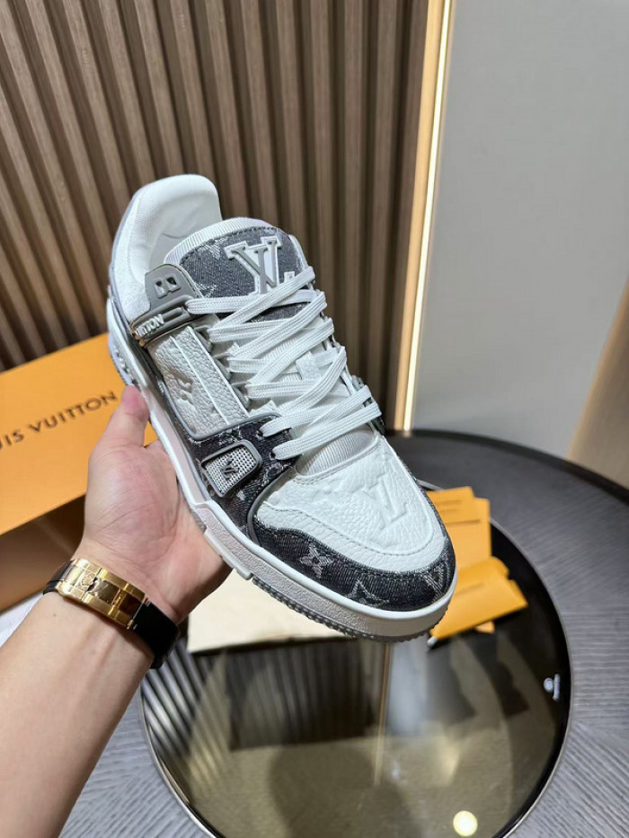 LV snekaers L0000400