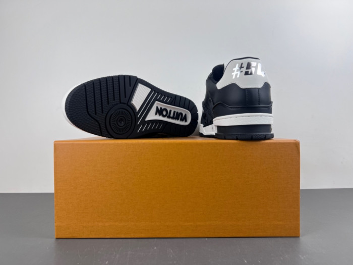 LV snekaers L0000759