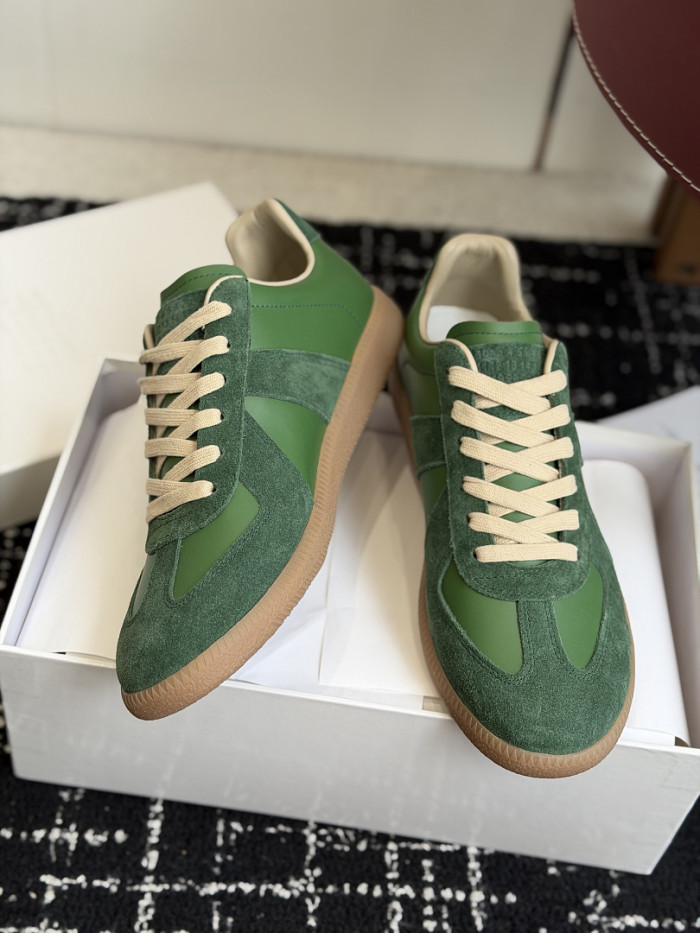 Ma1s0n Marg*e1a CALFSKIN S57WS0386