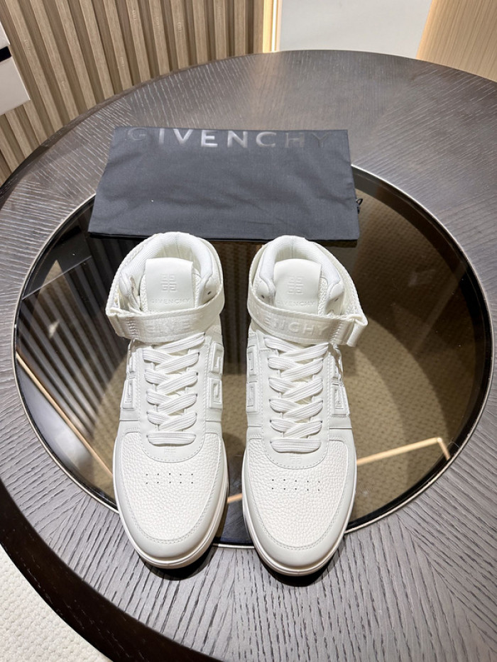 Givenchy Sneakers 660025