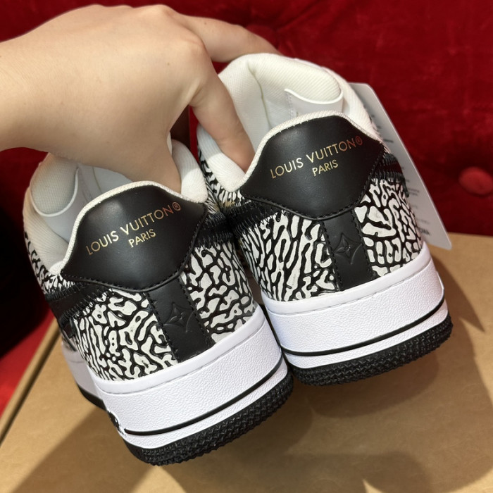 LouisVuitton x Nike Air Force LV LA09148
