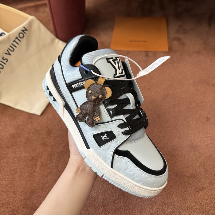 LV snekaers L0000901