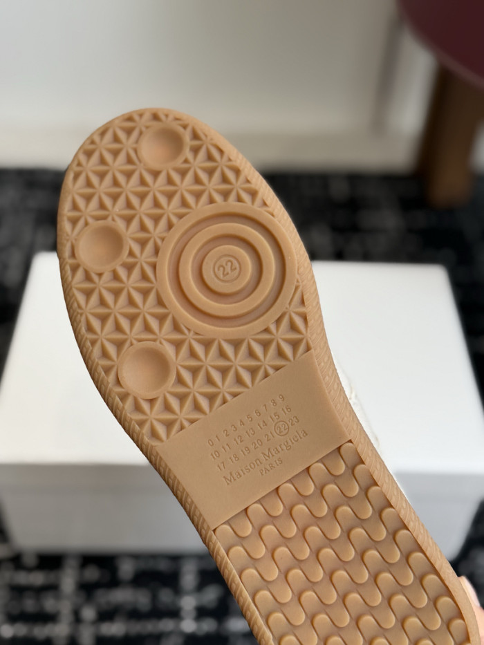 Ma1s0n Marg*e1a CALFSKIN S57WS0442