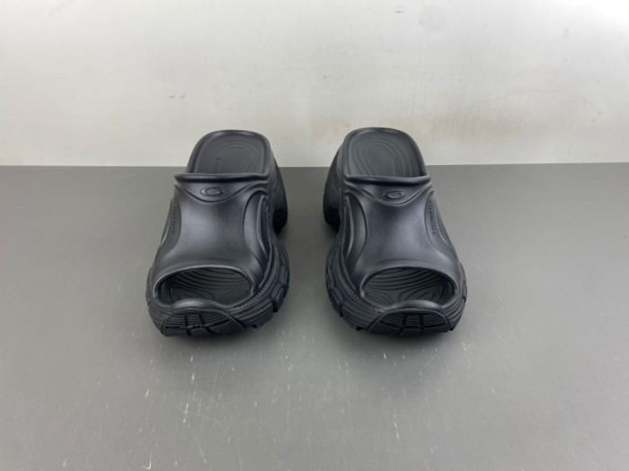 Balenciag* Sandal BS128