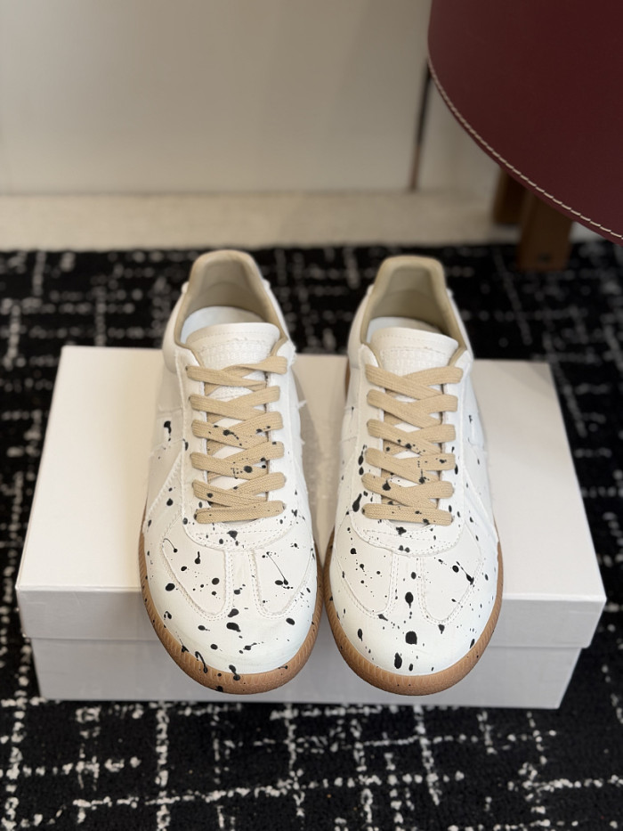 Ma1s0n Marg*e1a CALFSKIN S57WS0375
