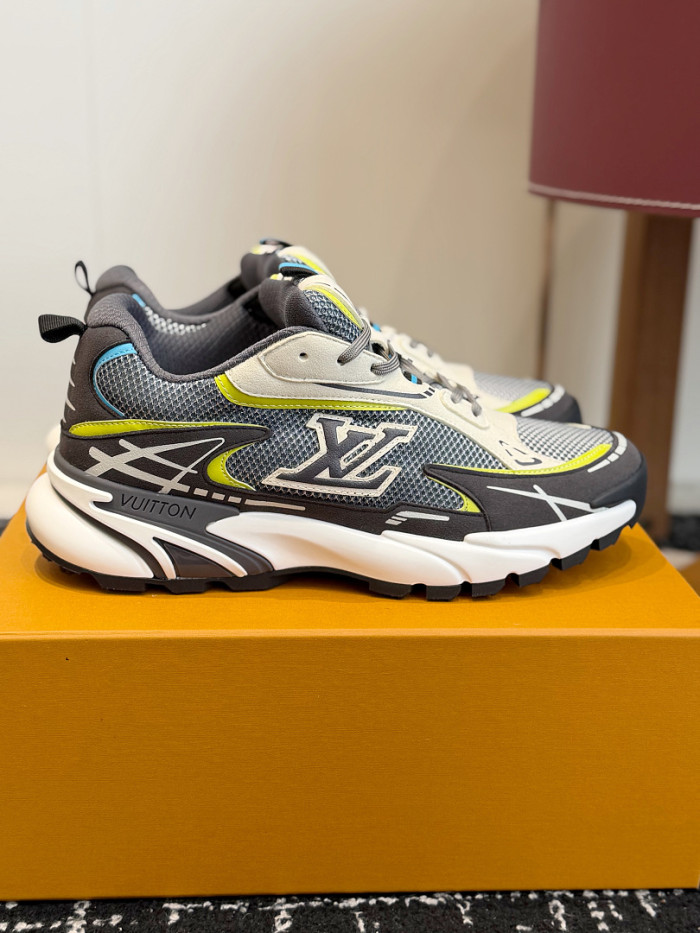 LV sneakers L0000851