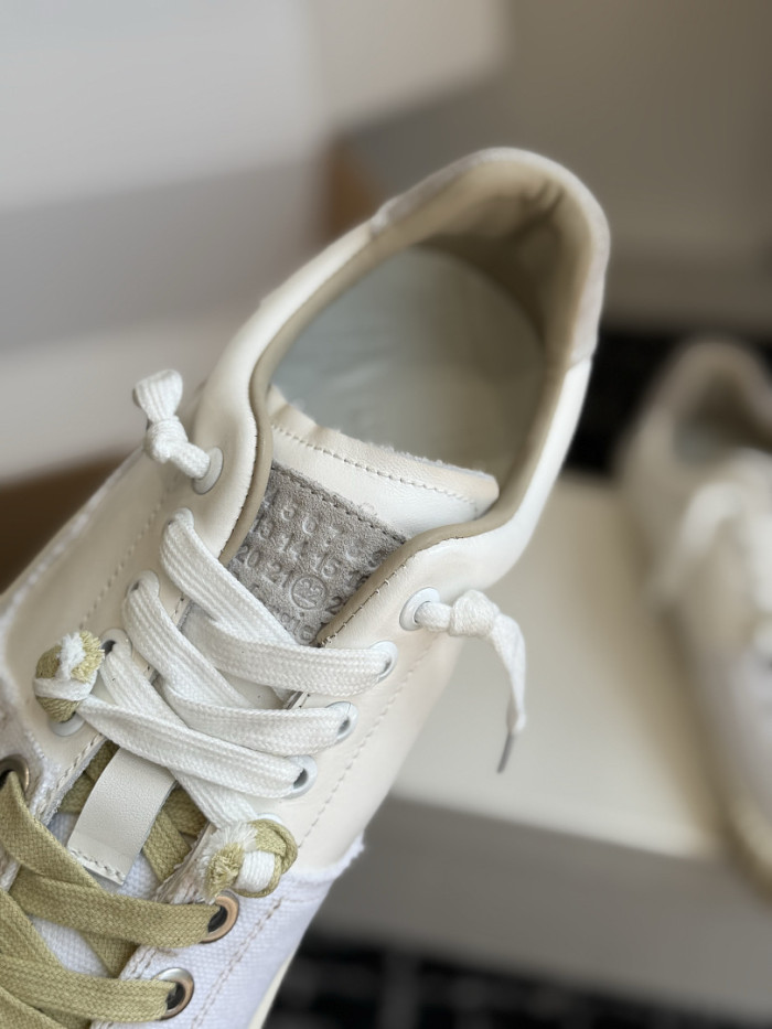 Ma1s0n Marg*e1a CALFSKIN S57WS0421