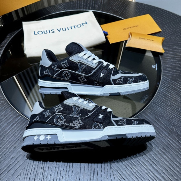 LV snekaers L0000670