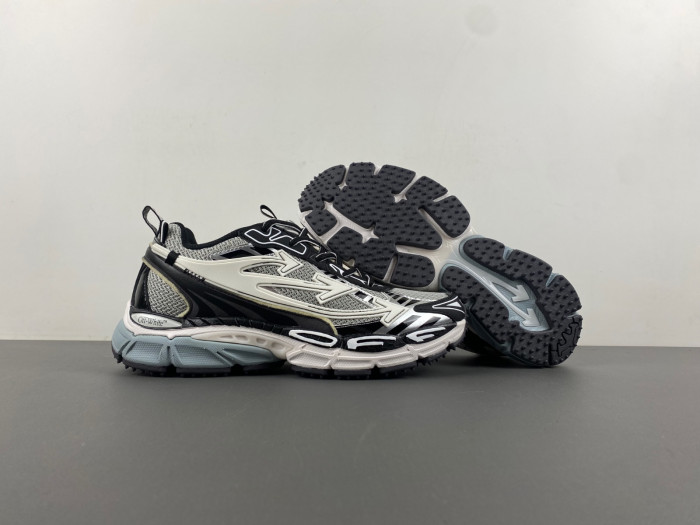 Off-White Be right back OWIA289F27