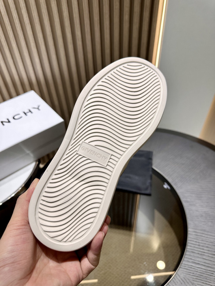 Givenchy Sneakers 660020