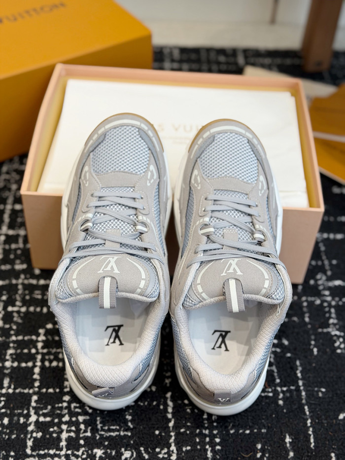 LV sneakers L0000849