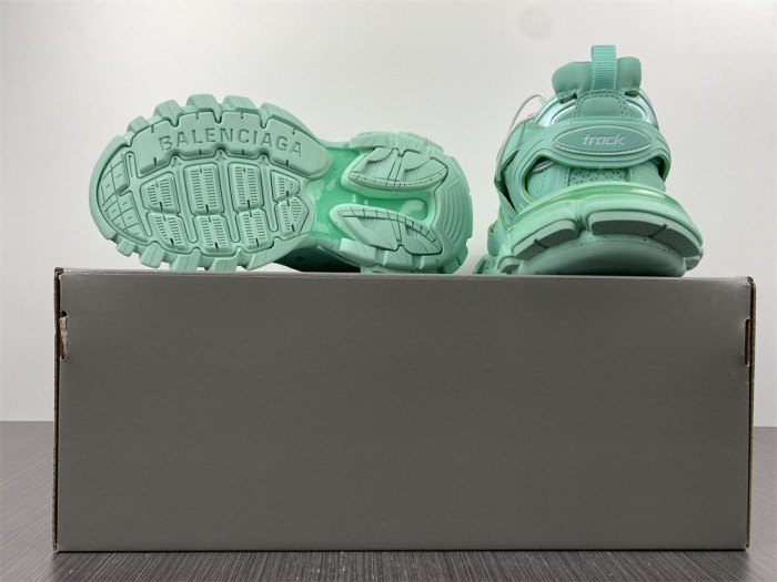 Balenciaga track W3FE3 3800