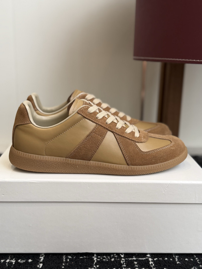 Ma1s0n Marg*e1a CALFSKIN S57WS0437
