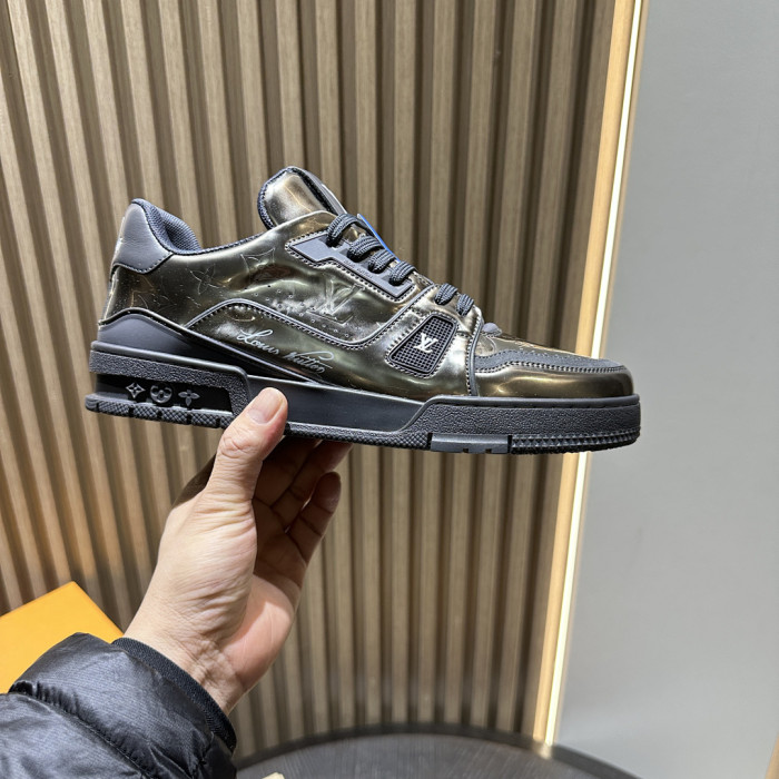 LV snekaers L0000703