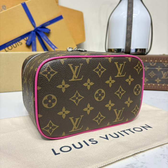 L*V BAG 16 M12650